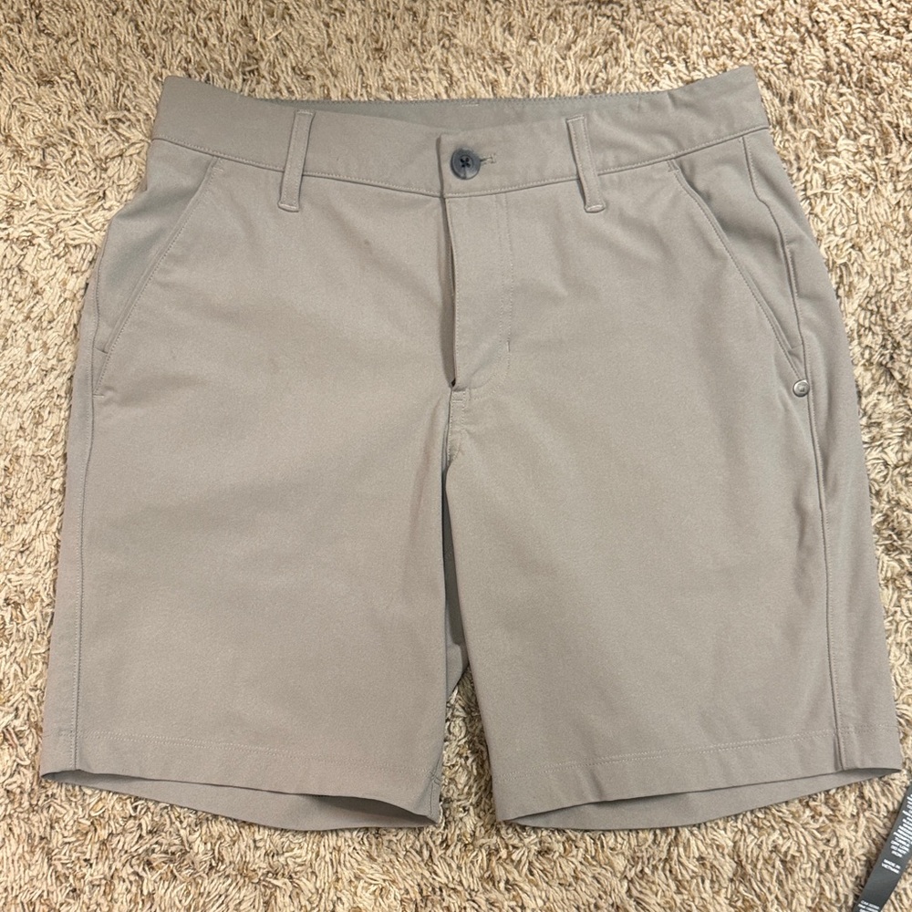 Vuori Men's Classic Tan Flat Front Shorts